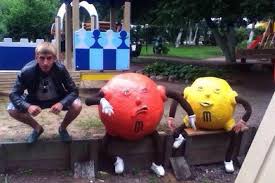 આ પાર્ક બનાવનાર મિસ્ત્રીને લોકો હજી પણ શોધે છે... 5 Creepy-Playground