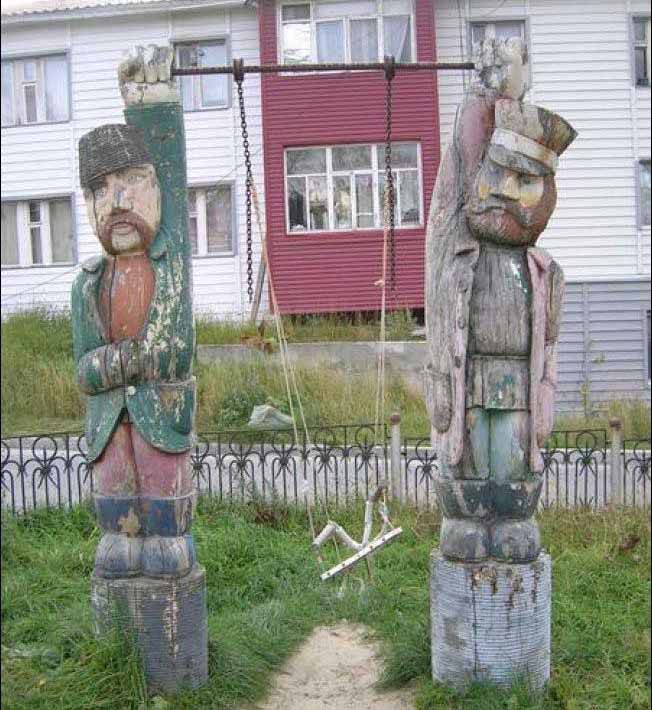 આ પાર્ક બનાવનાર મિસ્ત્રીને લોકો હજી પણ શોધે છે... 8 Creepy-Playground