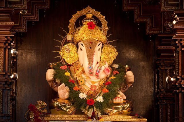 શિઘ્ર ફળ આપે છે ગણેશજીના આ મંત્રો, થશે તમામ વિધ્ન દુર 2 Ganesh