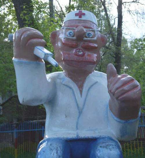 આ પાર્ક બનાવનાર મિસ્ત્રીને લોકો હજી પણ શોધે છે... 12 Creepy-Playground