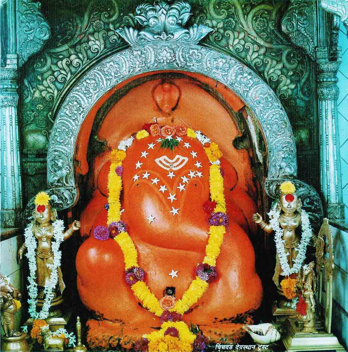 મહારાષ્ટ્રની અષ્ટવિનાયક યાત્રા: અતિ પ્રાચીન છે આ ૮ મંદિર... 2 shree_mayureshwarmorgaon