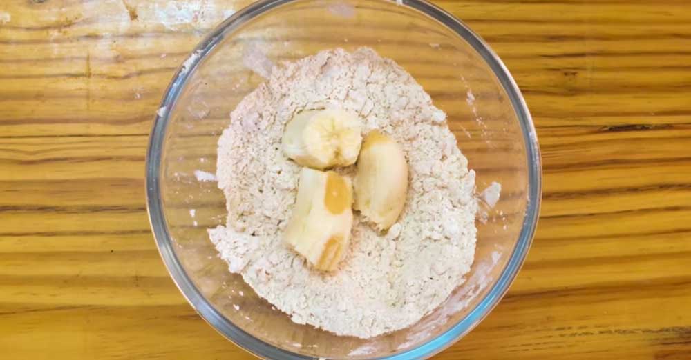 કાચા કેળાનું શાક બહુ બનાવી લીધું, હવે તેની ટેસ્ટી મસાલા પુરી બનાવો 3 Banana Puri 2