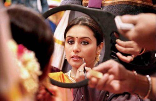 બૉલીવુડની અભિનેત્રીઓનો આ રીતે થાય છે મેકઅપ 7 रानी मुखर्जी