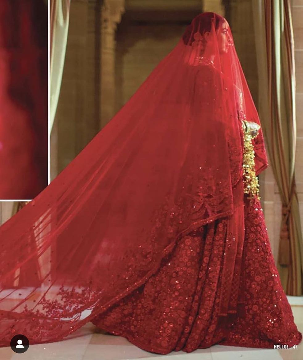 જુવો પ્રિયંકા અને નીકની રોમેન્ટિક અંદાજ માં નવી તસ્વીરો 11 2 1