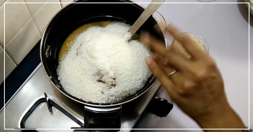 આ રીતે ઘરે બનાવો ગુંદરના લાડું: ગુંદરના લાડું 4 4