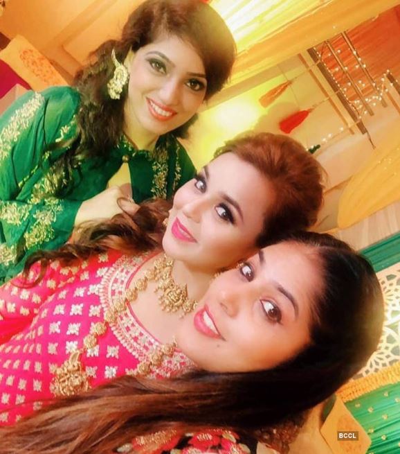 જુઓ, કપિલ-ગિન્નીના શાનદાર લગ્નની આ તસવીરો 13 Kapil 14