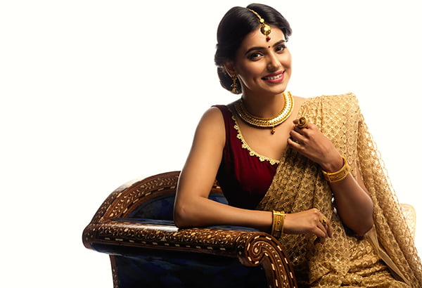 માત્ર આટલી કાળજી રાખીને તમે તમારા મોંઘેરાં ઘરેણાંને સાચવો જીંદગીભર… 6 Speaking