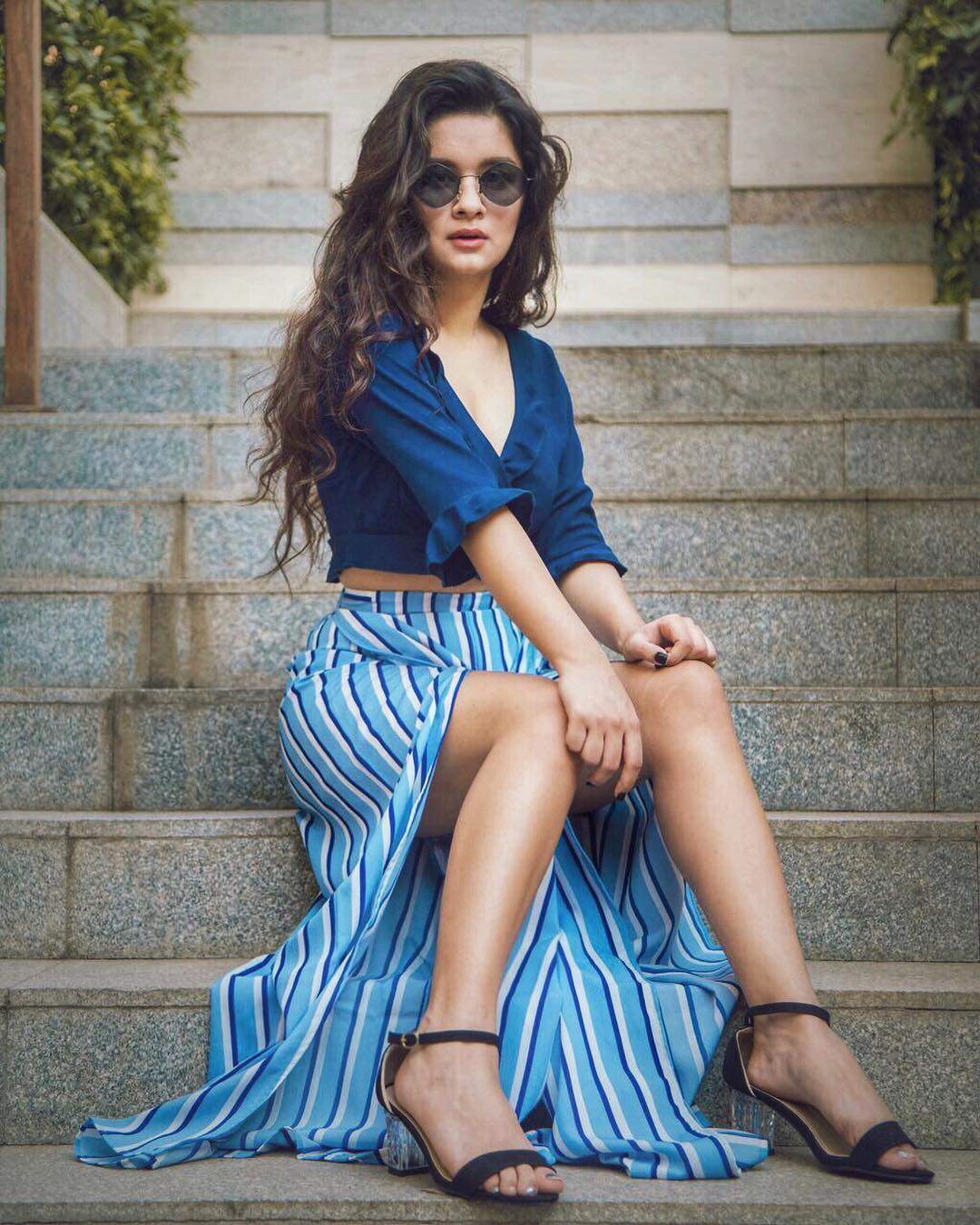 વર્ષ 2018 માં આ 10 સુંદર અભિનેત્રીઓએ કરી તેમની કારકિર્દીની શરૂઆત 8 avneet kaur