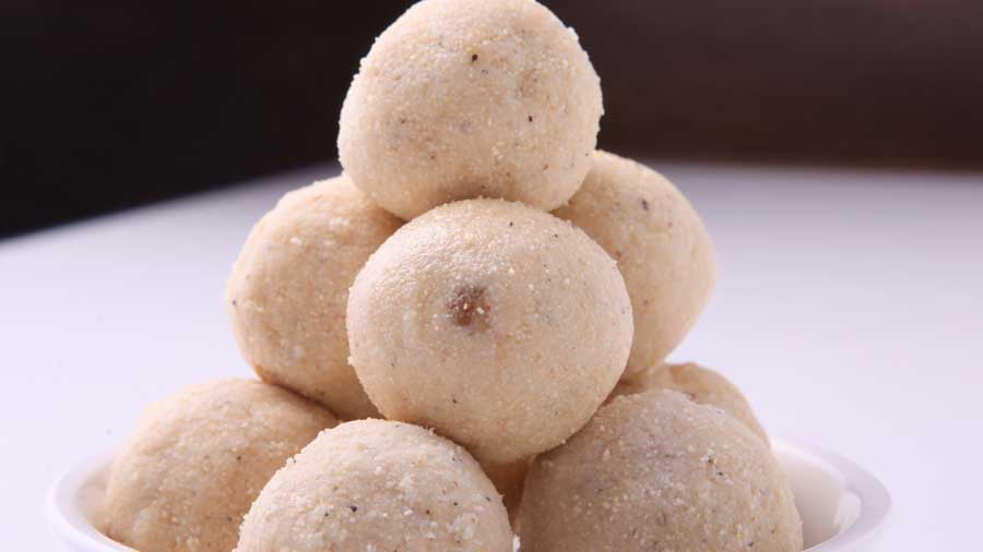 ચોખાના લાડું 2 Rice laddu 2
