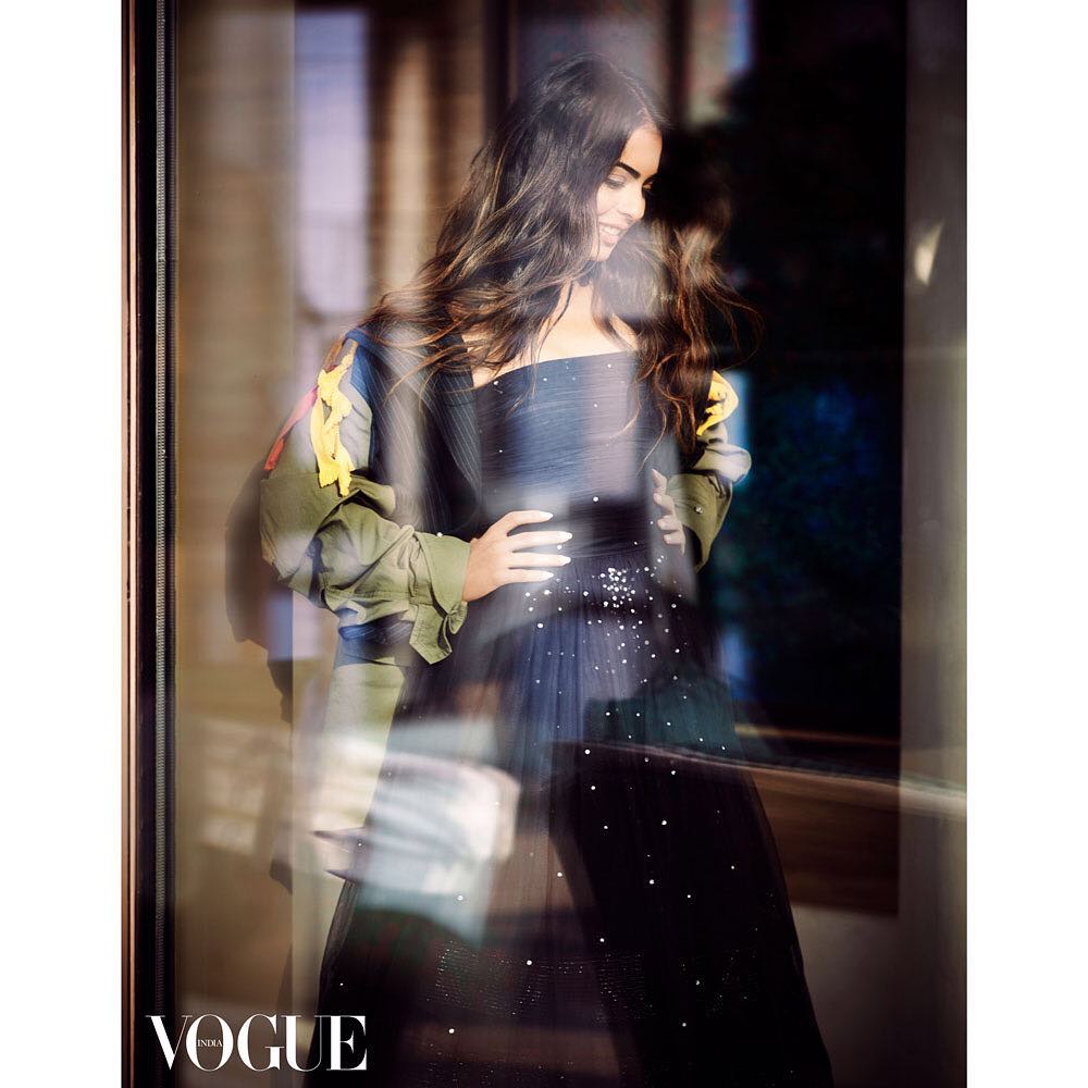 ઈશા અંબાણી છે દેશની સૌથી ધનિક યુવતી: સિમ્પલ રીતે રહેવાનું કરે છે પસંદ 7 Isha Ambani 4