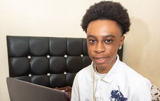 માત્ર રુ. 13,500નું રોકાણ કરી આ છોકરાએ 1 વર્ષમાં કરી 55 લાખ રુપિયાની કમાણી! 2 c5 1