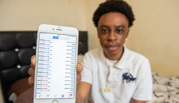 માત્ર રુ. 13,500નું રોકાણ કરી આ છોકરાએ 1 વર્ષમાં કરી 55 લાખ રુપિયાની કમાણી! 3 e1