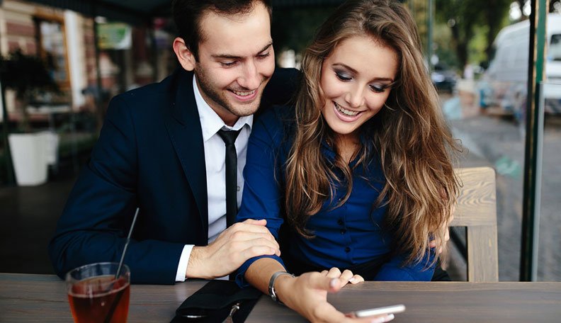 છોકરીઓ સાથે ફ્લર્ટિંગ કરવામાં માહિર હોય છે આ પાંચ રાશિના છોકરા 7 1.4