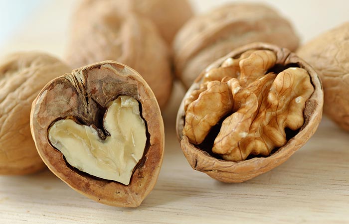 ખાઓ રોજના ફક્ત ચાર અખરોટ 2 Heart health