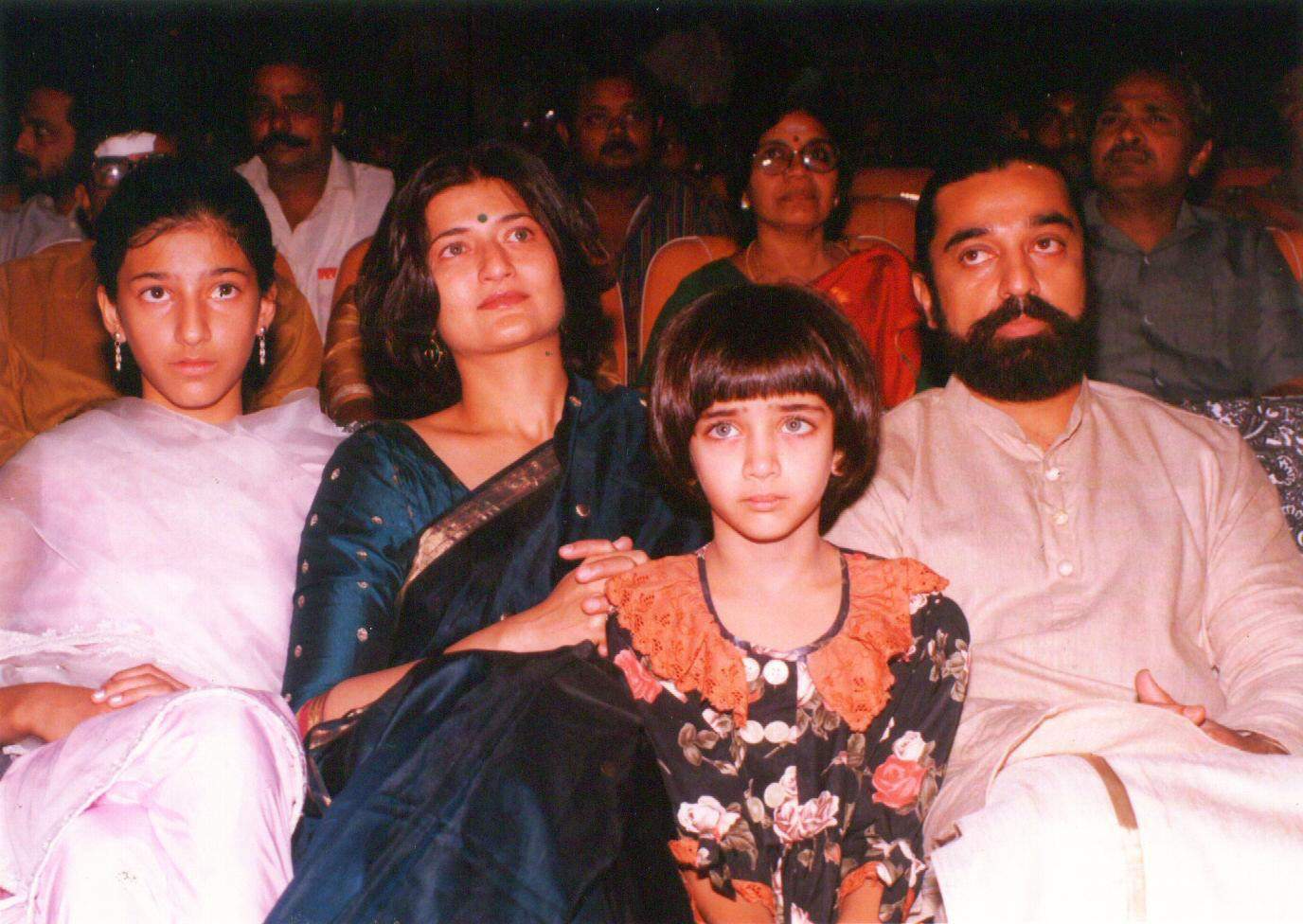 હેપ્પી બર્થ ડે કમલ હાસન 3 Actor Kamal Hfgdassfan with his wife Sarika and his children