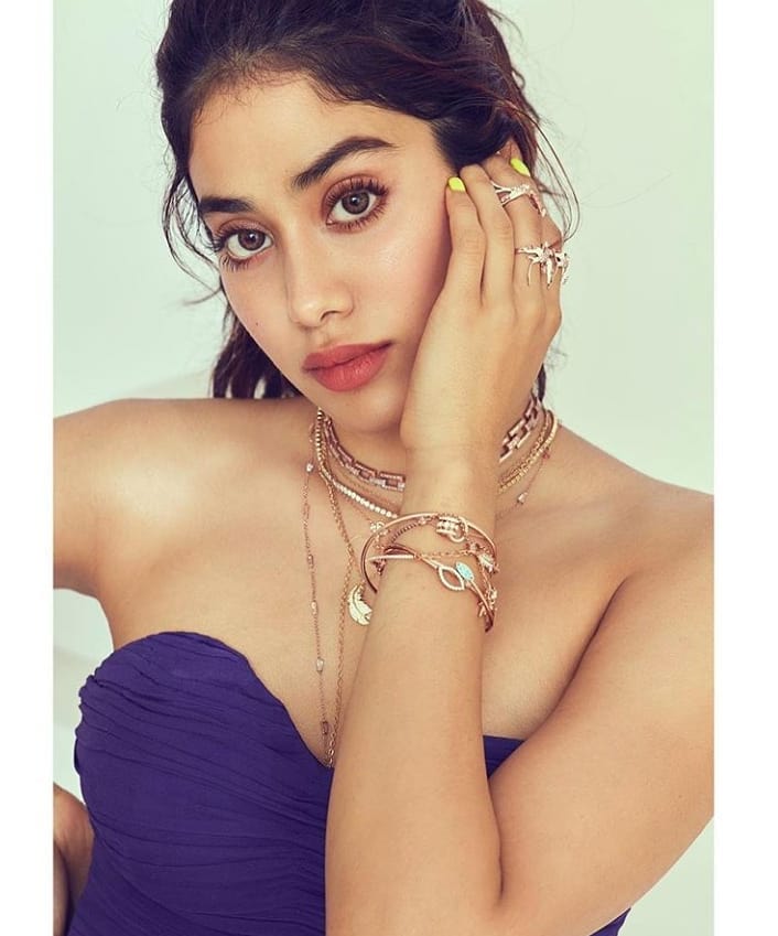 જ્હાન્વી કપૂરએ કરાવ્યું હોટ ફોટોશૂટ 3 incognito india 72396064 457917574848200 2648715657814272034 n