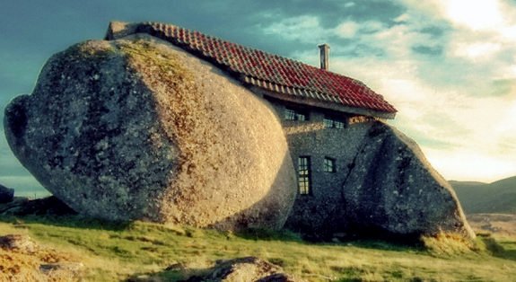 જુઓ વિશ્વના અનોખા ઘરો.. જેને જોઈને તમે પણ થઈ જશો હેરાન.. 5 living under a rock
