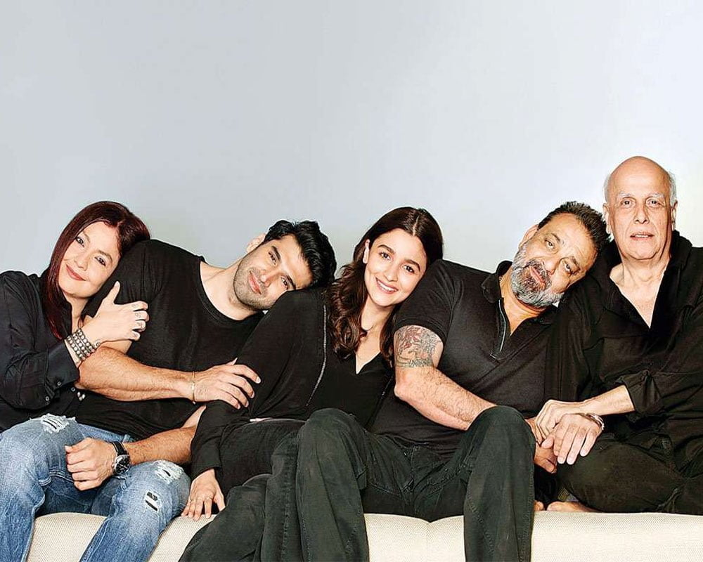mahesh bhatt returns to direction with sadak 2 2018 09 20