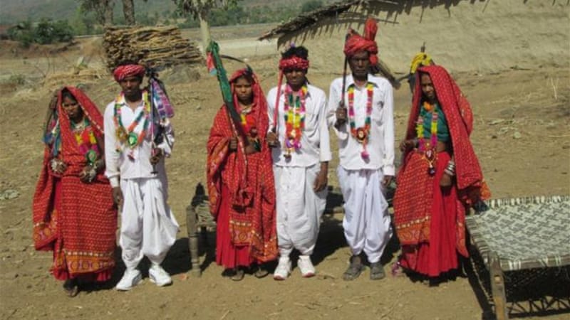 આદિવાસીઓમાં ઉજવાતા પારંપારિક તહેવારો અને લગ્નવિધિ.. 3 201461714635761734 20