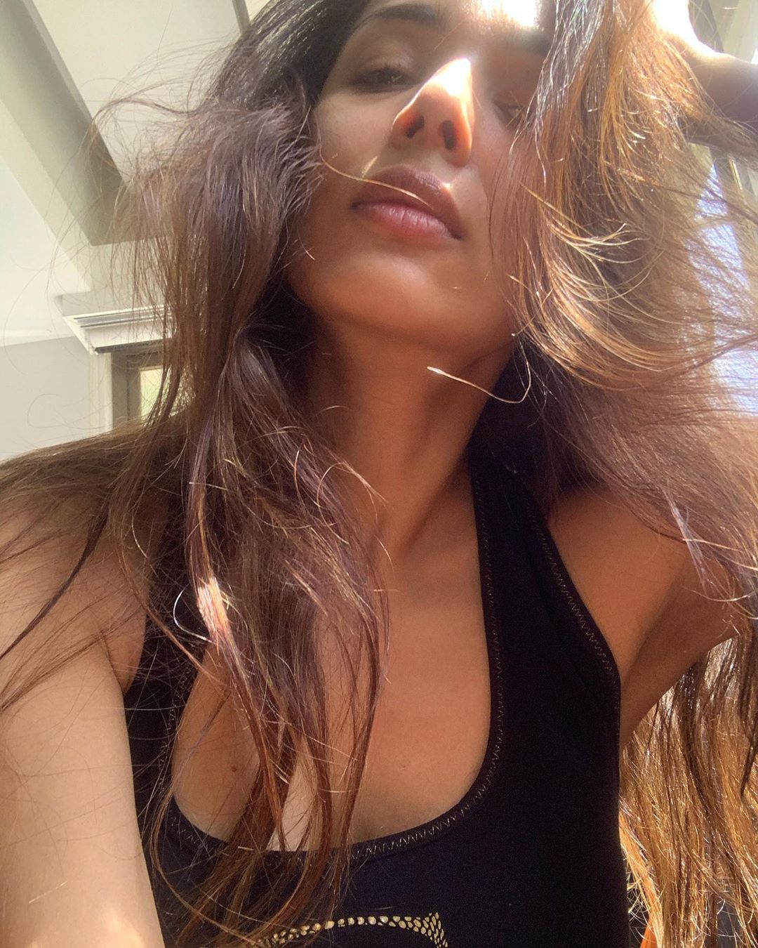 લોકડાઉનમાં ચર્ચામાં છે બોલિવુડ અભિનેત્રીઓનો નો-મેકઅપ લુક 2 94482983 1080520338985206 7662198643544484954 n