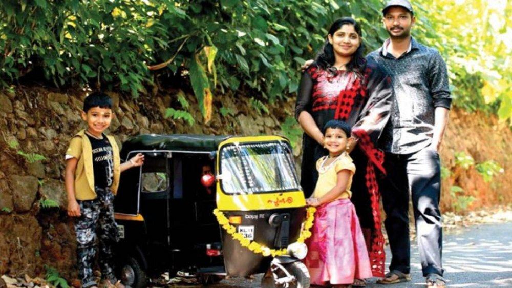 બાળકોની ખુશી માટે પિતાએ બનાવી મિની ઓટો રીક્ષા,આ મીની ઓટો રિક્ષાને આપવામાં આવ્યું આ નામ 3 rick 7