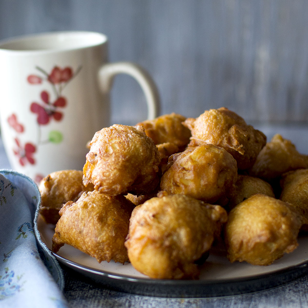 વરસાદની સિઝનમાં ઘરે બનાવો ગરમા ગરમ દાલવડા,જાણો સોફ્ટ અને ટેસ્ટી દાવવડાની એકદમ ઇઝી રેસિપી 5 Instant Vada FI