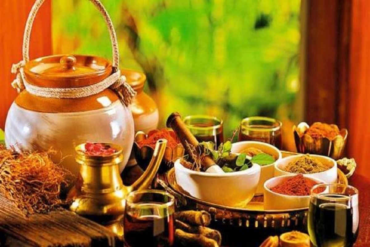 ગુજરાત યુનિવર્સિટીના પ્રોફેસરે શોધી કોરોનાની હર્બલ આયુર્વેદિક દવા,આયુષ મંત્રાલયદ્વારા ટ્રાયલ માટે અપાઈ મંજૂરી 5 ayurveda l pti 1