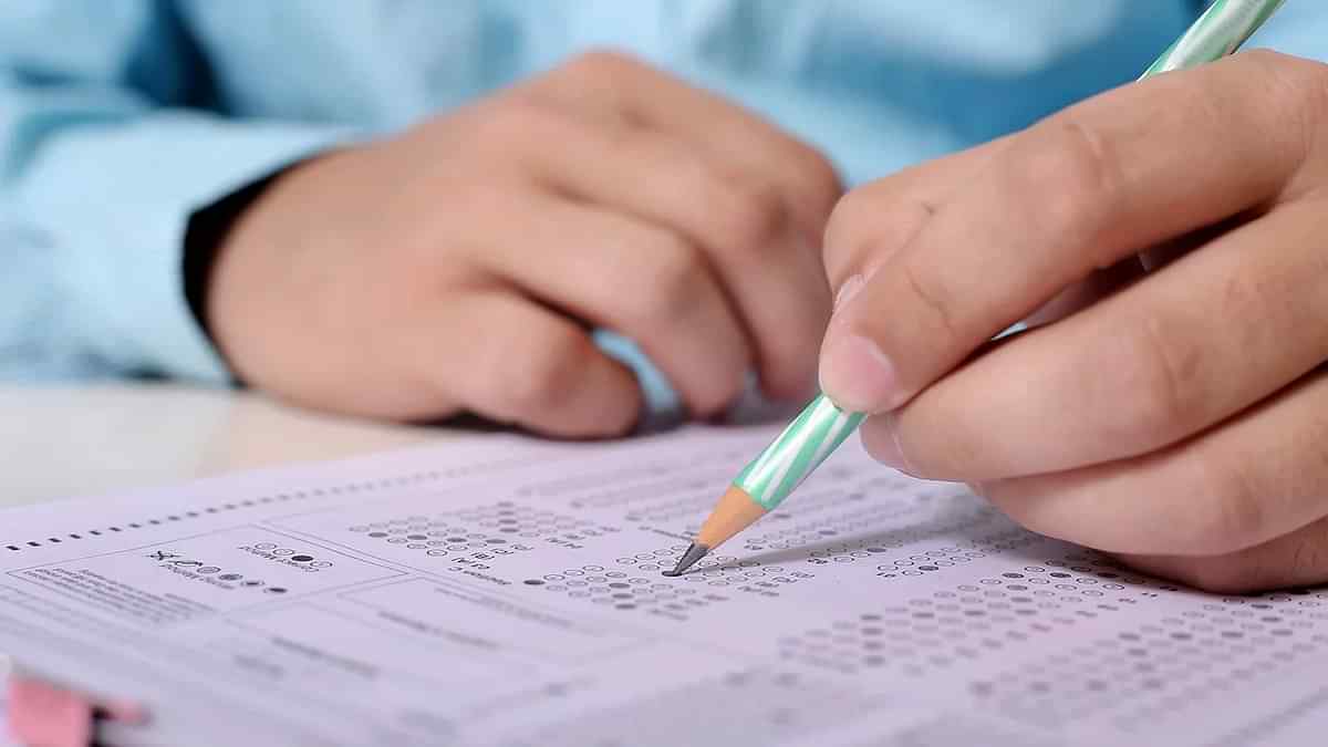 આ તારીખે શાળામાંથી મેળવી શકાશે ધોરણ-10ની માર્કશીટ, કરવું પડશે સોશિયલ ડિસ્ટેન્સિંગનું પાલન 4 eastmojo 2020 03 37b52932 9b65 4b72 96ea