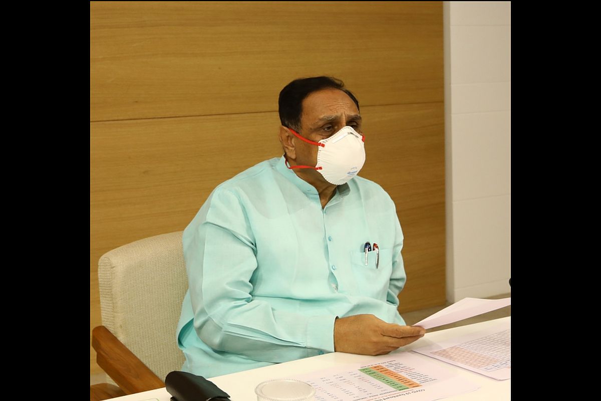 કોરોનાના સંક્રમણને જોતા મુખ્યમંત્રીની મહત્વની જાહેરાત,માસ્ક નહીં પહેરો તો થશે આટલો દંડ 5 rupani 2