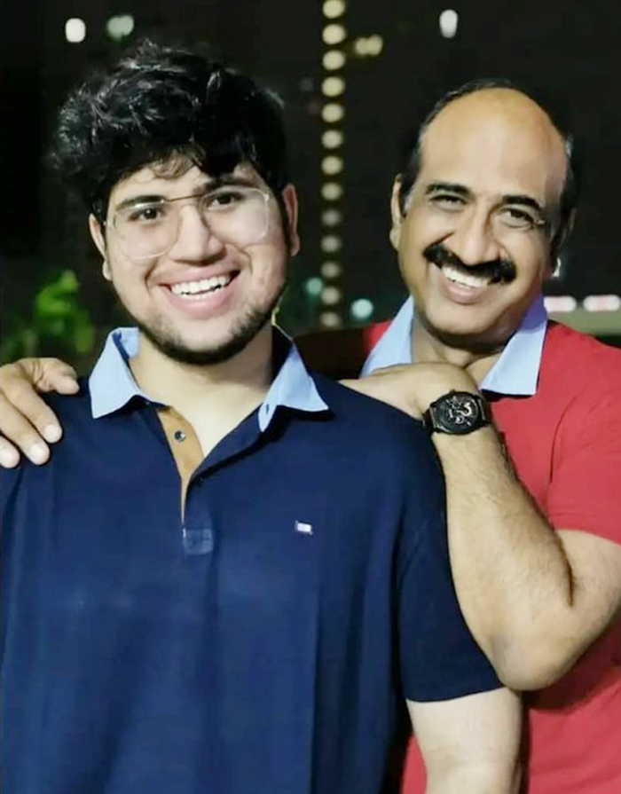 પિતા પાસે માત્ર ગણતરીનો દિવસ હતા, પણ દીકરાએ બચવ્યો પોતાના પિતાનો જીવ, જાણો આ બાપ બેટાની પ્રેમ કહાની 3 son 3