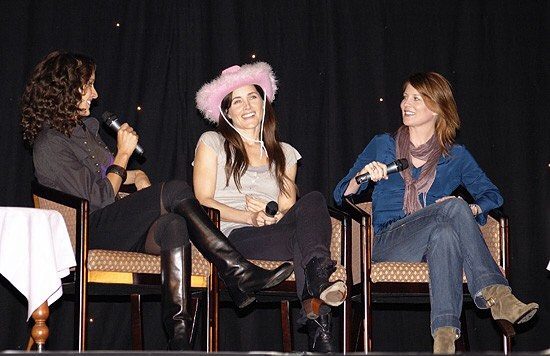 અત્યારે પણ રૂપની રાણી છે 'લગાન'ની ફેર મેમ, 52 વર્ષની ઉંમરે પણ દેખાય છે અદભૂત, જુઓ ફોટાઓ. 8 15538362 1252453921515553 1020323563392991232 n e1643019882544