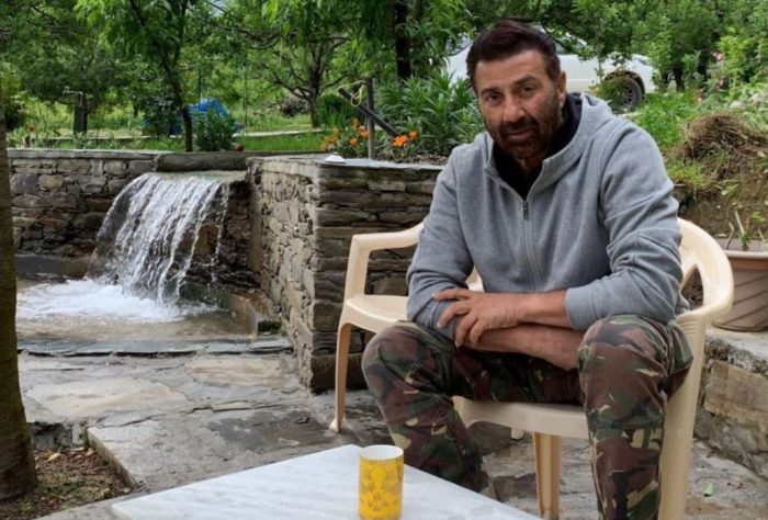 સની દેઓલે મનાલીથી બરફથી ઢંકાયેલા ચહેરાના ફોટાઓ શેર કર્યા, બહેન એશા દેઓલે આવી કોમેન્ટ કરી… 6 IMG 20211019 WA0022 700x474 1