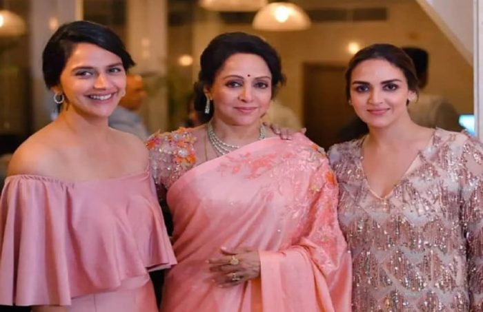 ધર્મેન્દ્રની પુત્રી ઈશાએ લગ્ન પછી એક્ટિંગ છોડી દીધી હતી, કહ્યું કે, મારે બાળકો જોઈએ છે. 3 IMG 20211228 WA0006 700x453 1