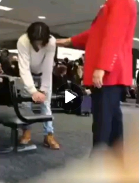 આર્યન ખાને નશાની હાલતમાં એરપોર્ટ પર પેશાબ કર્યો? જાણો આ વાયરલ વીડિયોનું સત્ય. 3 IMG 20220105 102946