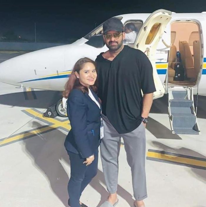સાઉથના આ સુપરસ્ટાર્સે ખરીદ્યું છે પોતાનું પ્રાઈવેટ જેટ, એક તો છે, એરલાઈન કંપનીના માલિક. 3 Prabhas 700x706 1
