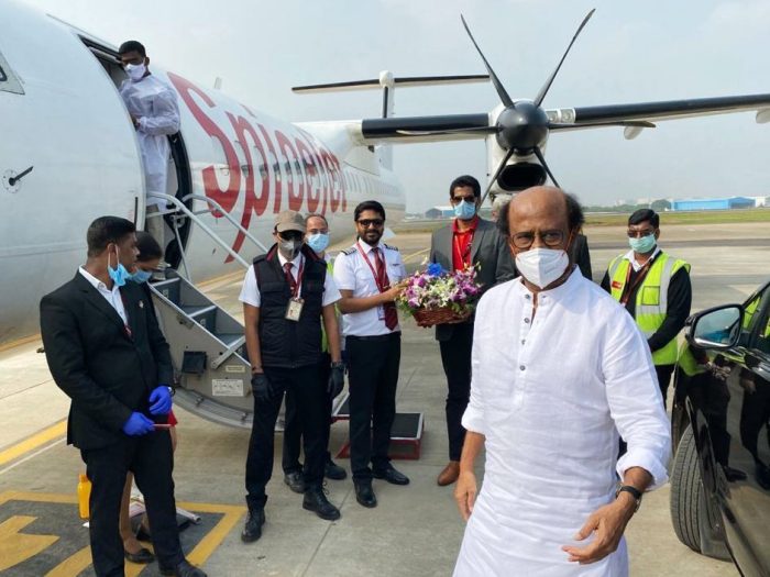 સાઉથના આ સુપરસ્ટાર્સે ખરીદ્યું છે પોતાનું પ્રાઈવેટ જેટ, એક તો છે, એરલાઈન કંપનીના માલિક. 4 Rajinikanth 2 700x525 1