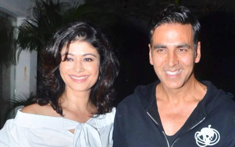 બોલિવૂડની આ 7 સુંદરીઓ ક્યારેય બનતી હતી ટ્વિંકલ ખન્નાની બહેનો, તેમની સુંદરતા જોઈને પતિ અક્ષય કુમાર દંગ રહી ગયા. 3 akki 2 768x483 1