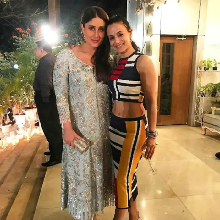 કરીના કપૂર અને અમિષા પટેલની 22 વર્ષ જૂની દુશ્મની, હવે એક્ટ્રેસે તોડ્યું મૌન, જાણો કહાની વિશે. 7 ameesha kareena 7 700x700 1