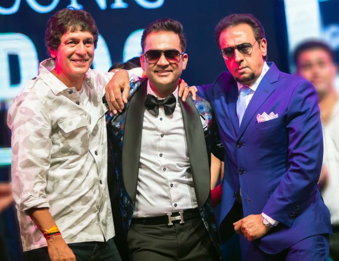 ચંકી પાંડેએ સૂતી વખતે કાપી નાંખી હતી ગુલશન ગ્રોવરની મૂછ, આટલી મોટી ભૂલ કરવાથી થઇ આવી હાલત. 2 chunky pandey and gulshan grover 1 700x538 1