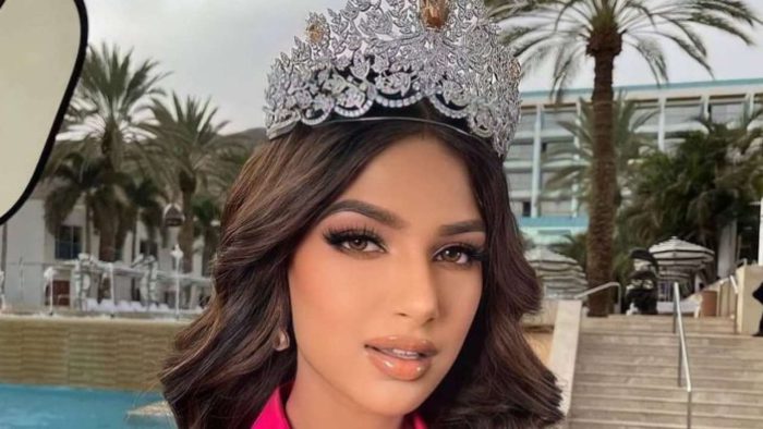 મિસ યુનિવર્સ હરનાઝ સંધુ ન્યૂયોર્કની સડકો પર મસ્તી કરી રહી છે, તેની સ્માઈલ જોઈને બધાને ખાતરી થઈ ગઈ કે,. 2 harnaaz sandhu in new york 700x394 1