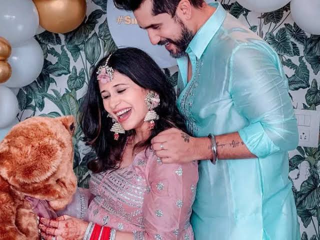 કિશ્વર મર્ચન્ટનો 4 મહિનાનો દીકરો આવ્યો કોરોનાની ઝપેટમાં, પછી પતિએ શું કર્યું, તે જોઈને પત્ની થઈ ગઈ ભાવુક. 7 images 2022 01 11T150110.673