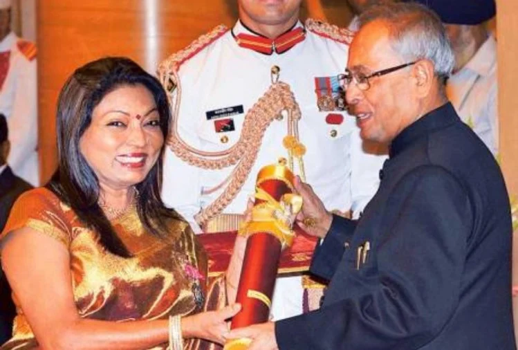 ગાયના ગોબરથી છાણાં બનાવનાર છોકરી બની 700 કરોડની માલિક, વાંચો કેવી મળી સફળતા. 3 kalpana saroj 01 01 20222