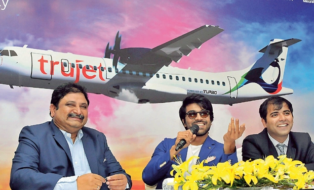 38 કરોડનું ઘર, RRR ફિલ્મ માટે 45 કરોડ, પોતાની એરલાઇન કંપની, રામ ચરણનું જીવન ઘણું જ આરામનું છે. 11 ram charan 9