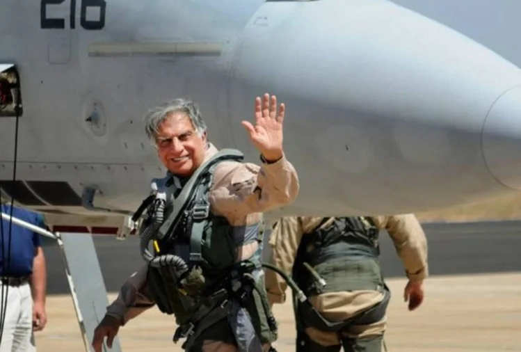 જાણો, રતન ટાટા પાસે કેટલી પ્રોપર્ટી છે, લક્ઝરી કારથી લઈને ફાઈટર જેટ સુધીનો છે શોખ. 8 ratan tata jet 01 01 2022