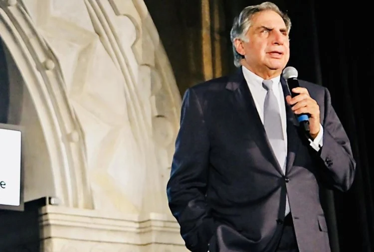 જાણો, રતન ટાટા પાસે કેટલી પ્રોપર્ટી છે, લક્ઝરી કારથી લઈને ફાઈટર જેટ સુધીનો છે શોખ. 3 ratan tata 01 01 2022 3