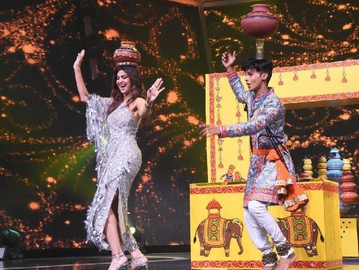 અલવર કે લાલનો ડાન્સ જોઈ શિલ્પા શેટ્ટી પોતાની જાતને રોકી ન શકી, માથા પર પોટ બાંધીને ડાન્સ કર્યો. 2 IMG 20220131 WA0001