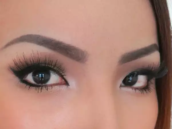 Do you also want thick eyebrows like Janvi Kapoor? This is his secret