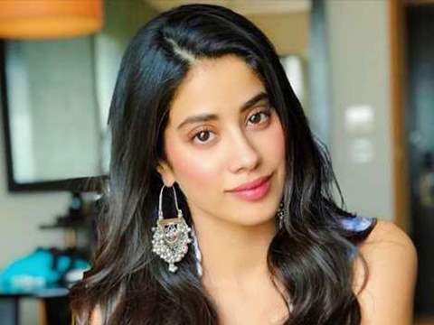 Do you also want thick eyebrows like Janvi Kapoor? This is his secret