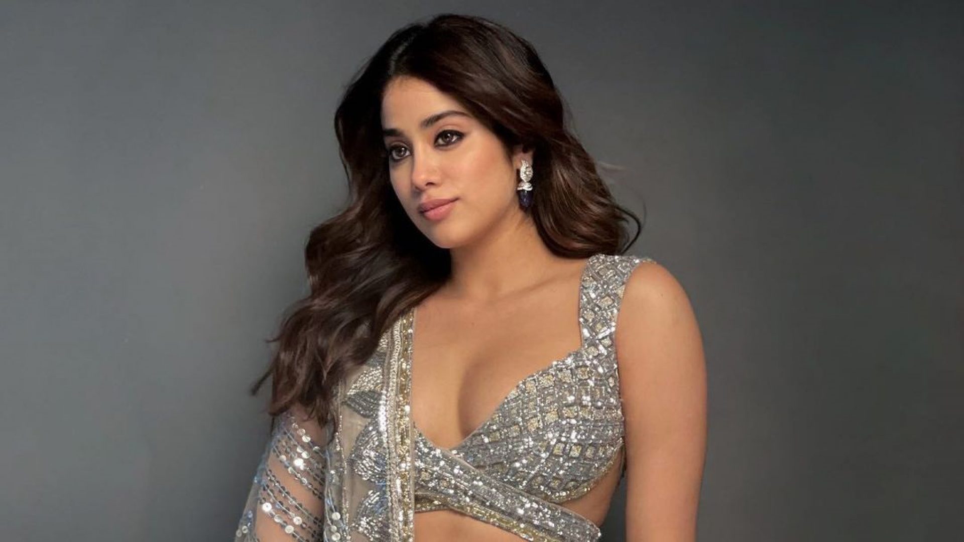 jahanvi-kapoor-wants-these-6-qualities-in-her-husband-find-out-what-kind-of-groom-the-actress-wants
