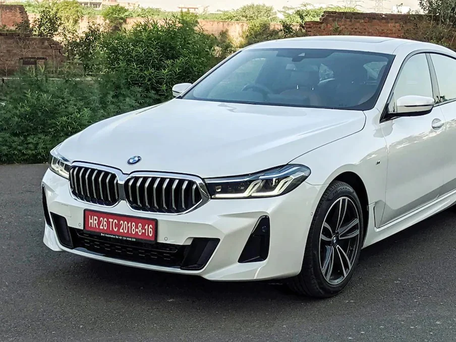 actress-anushka-shetty-from-the-south-has-some-such-collection-of-expensive-cars